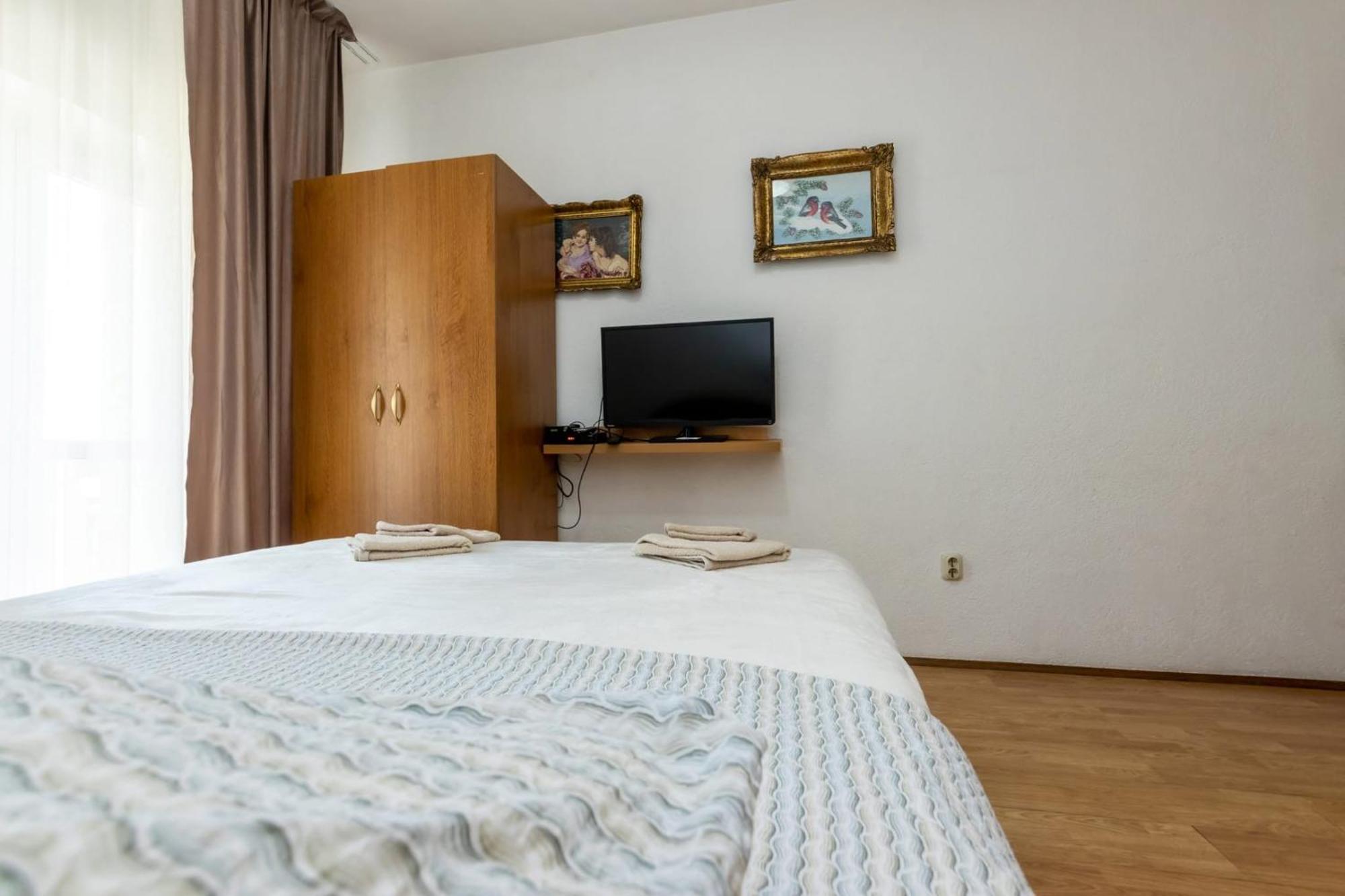 Apartments Dino Kaštela Buitenkant foto