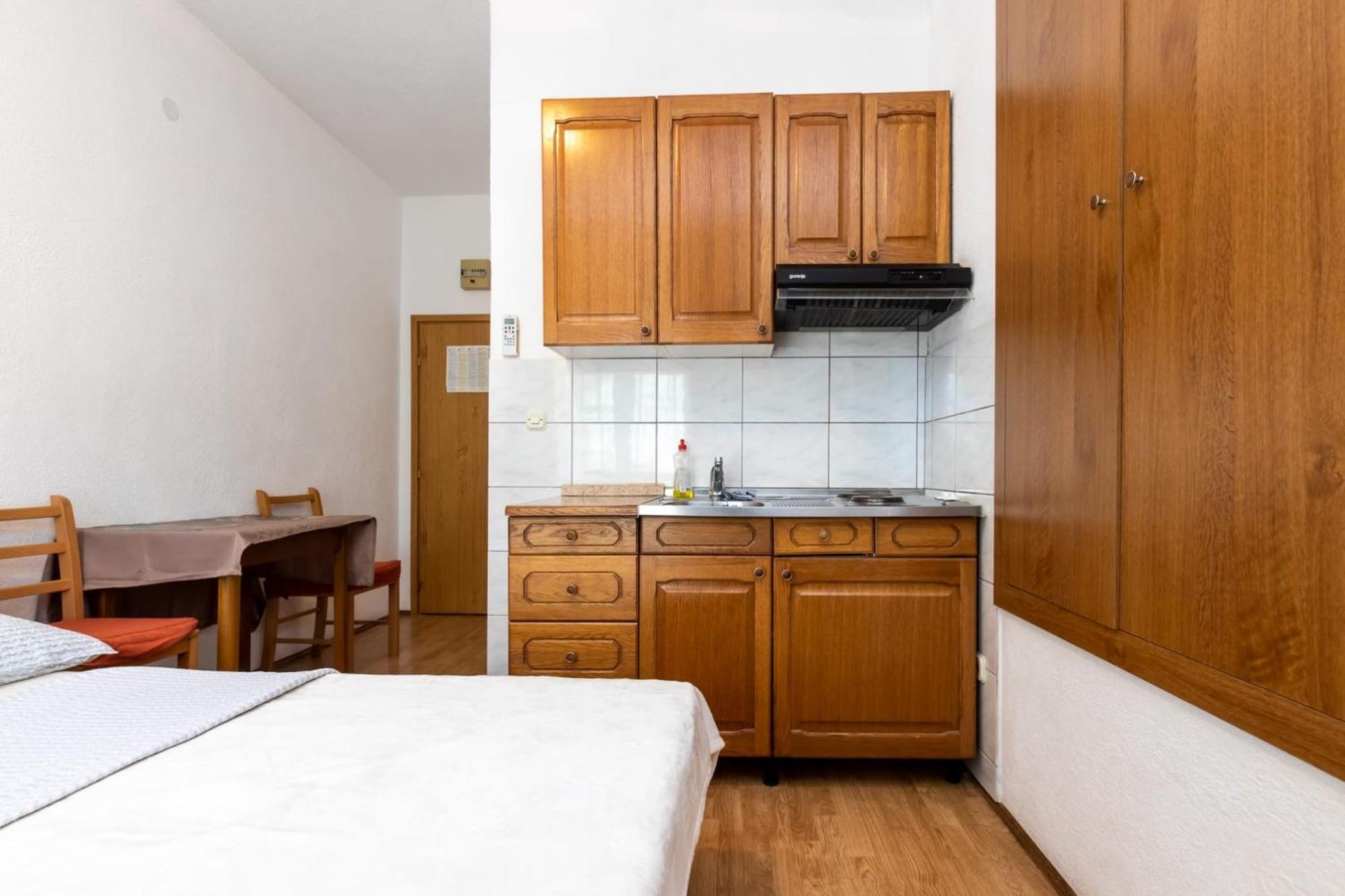 Apartments Dino Kaštela Buitenkant foto